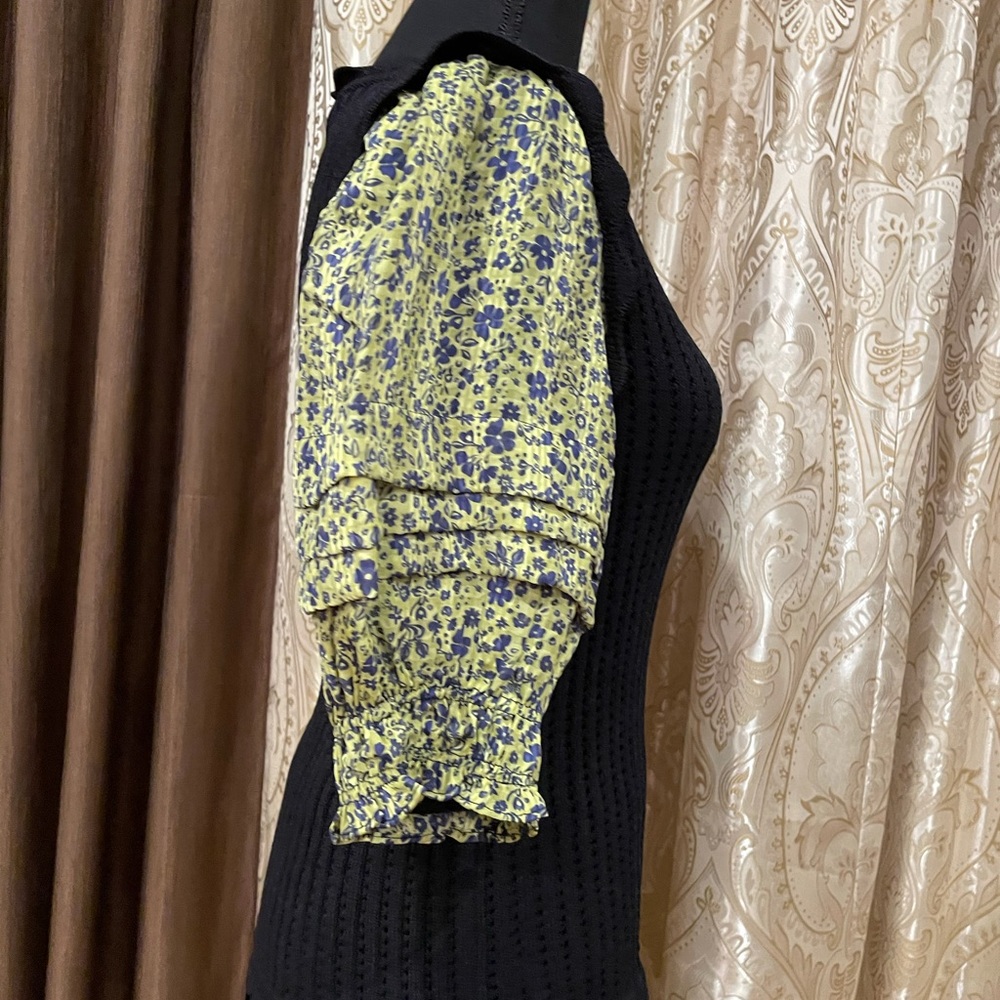 Blouse - Picture 4 of 16